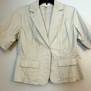 Cream short sleeve blazer